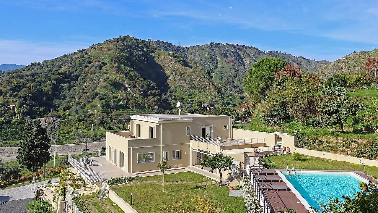 Sike Holiday Home Taormina Bed & Breakfast