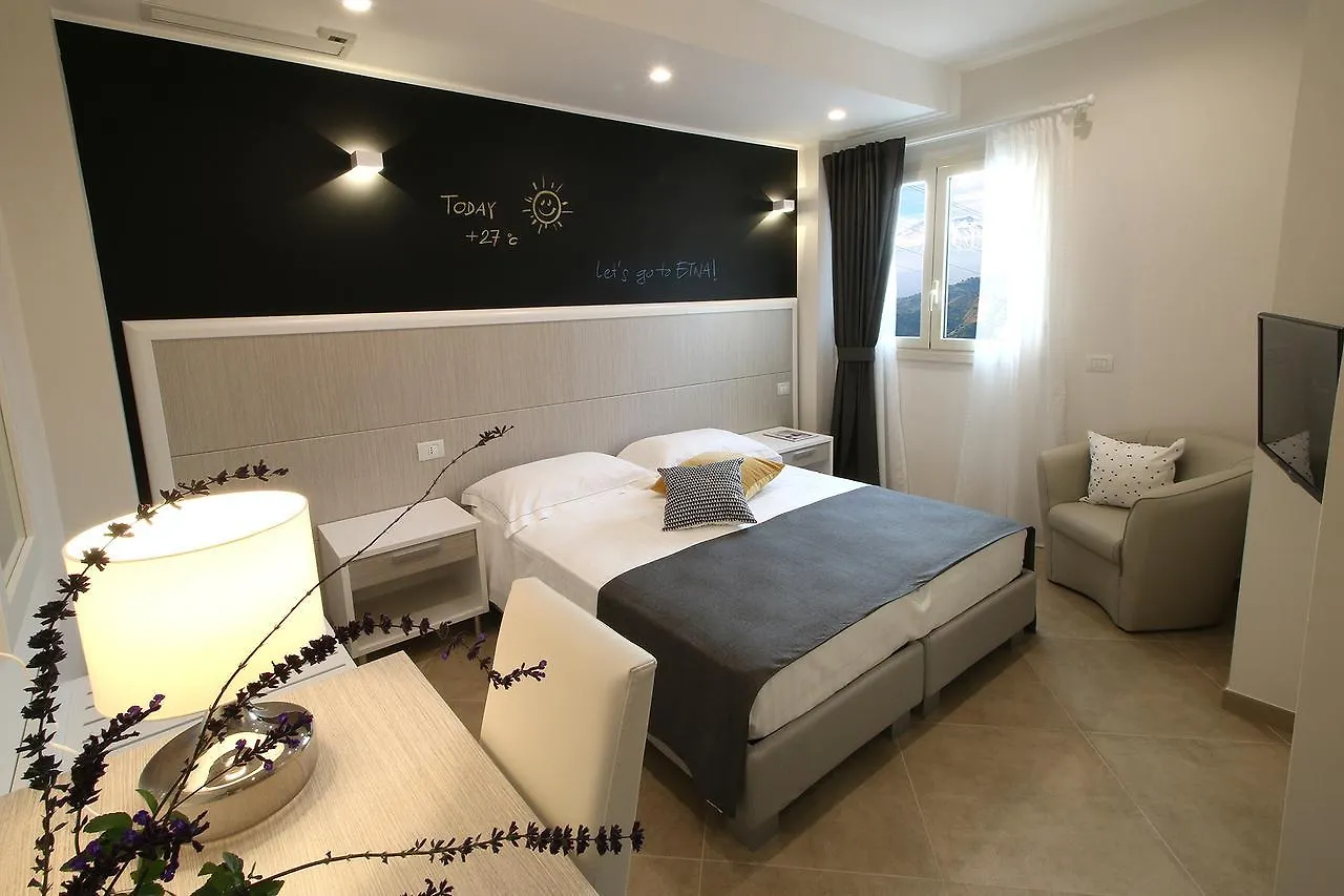 ** Couette-café Sikè Holiday Home Taormine Italie